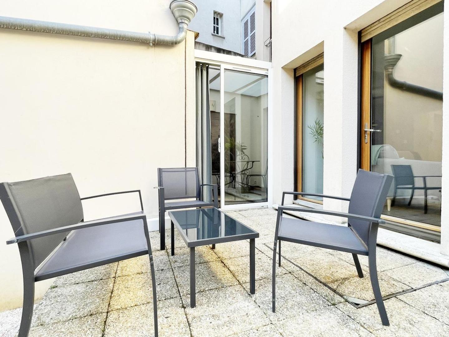Le Patio De La Reine Berthe - Parking Included Apartment Chartres Exterior foto